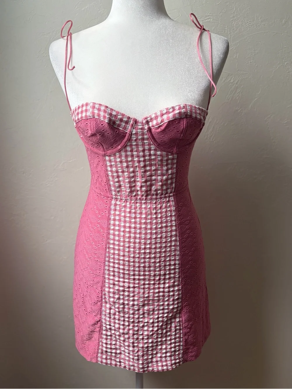 Urban Outfitters Pink Gingham Corset Mini Dress Eyelet Bustier SP - Picture 4 of 15